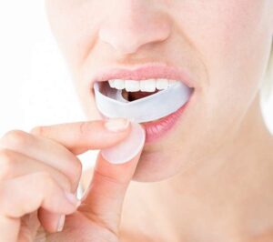 برای دندان قروچه چه محافظ دهانی خوبه؟