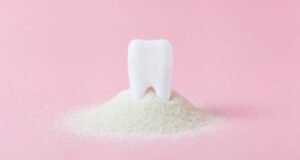 با مصرف شکر چه آسیب هایی به دندان ها وارد می شود؟